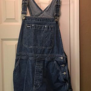 Overall shorts